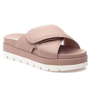 New triple leather adjustable strap Bella sandals